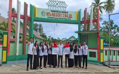 KEPALA MTs NEGERI 2 BOLSEL APRESIASI PRESTASI SISWA DI AJANG DUTA CEGAH STUNTING